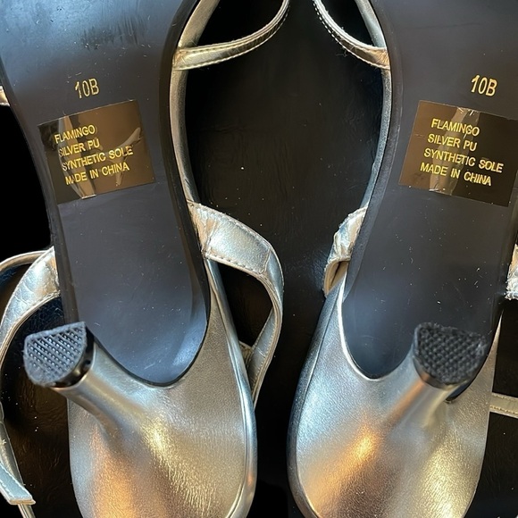 Private Collection by Dyeables FlamingoSilver Strappy Formal Sandals Size 10B - Picture 16 of 16